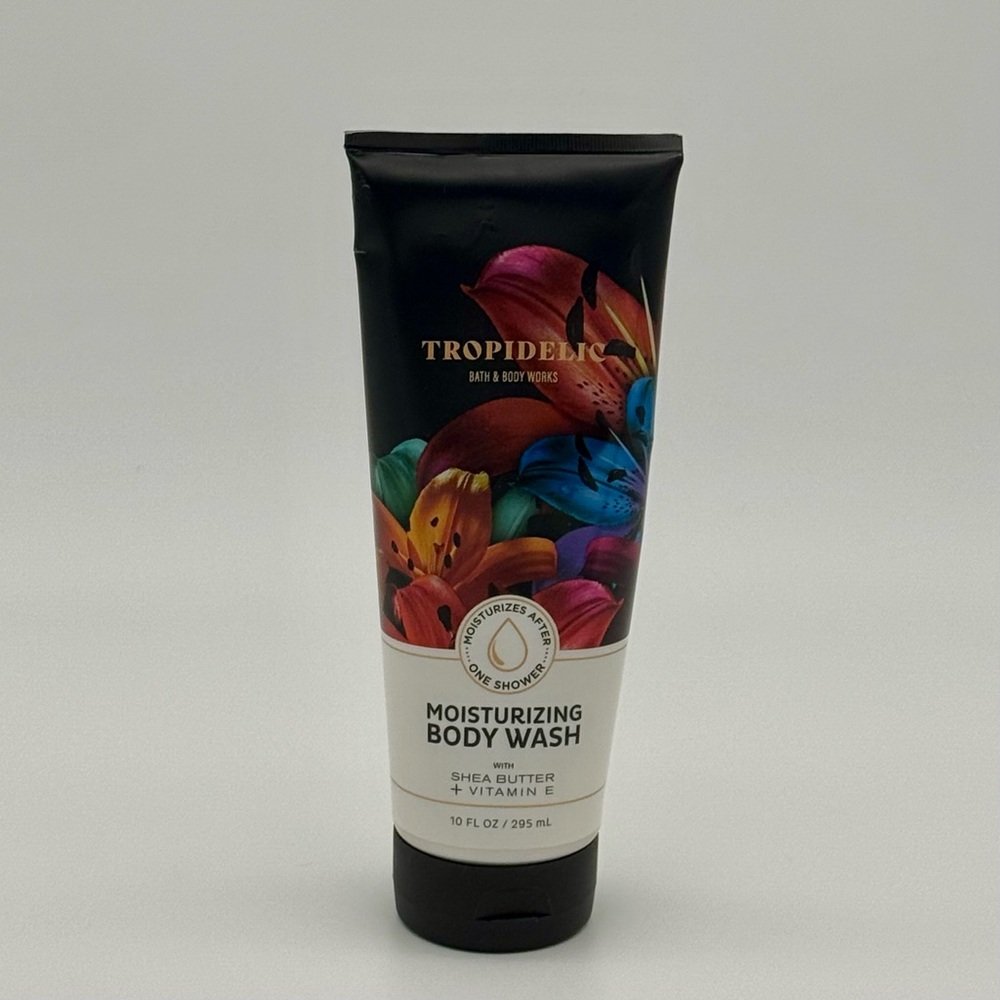 Bath & Body Works Tropidelic Moisturizing Body Wash NWT